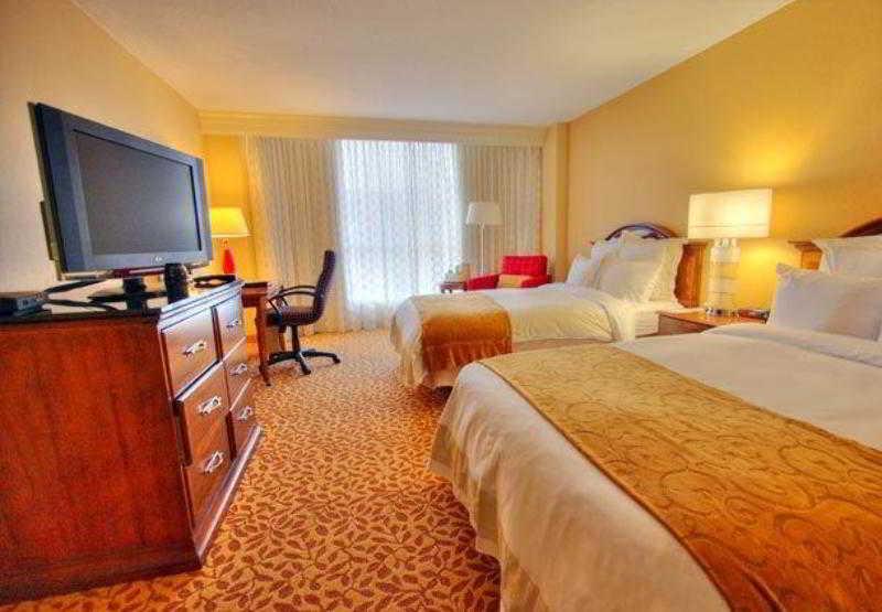 Durham Marriott City Center Room photo